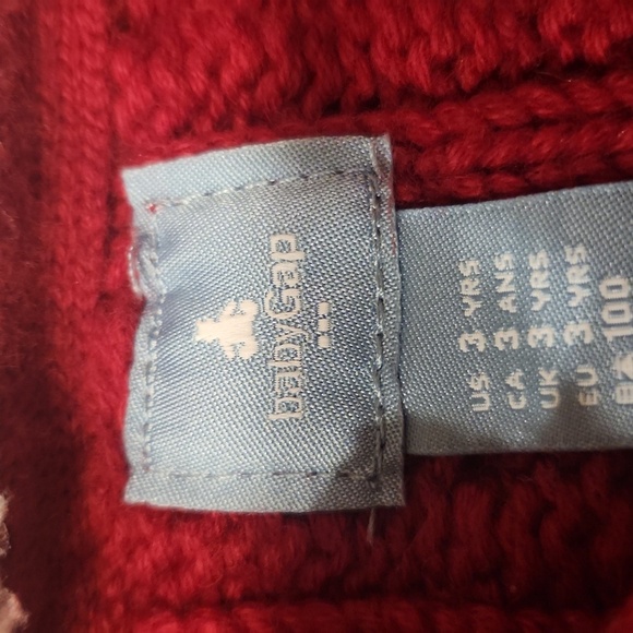 Gap-Red Cable Knit Sweater with Button Collar. Size 3T - Picture 2 of 7